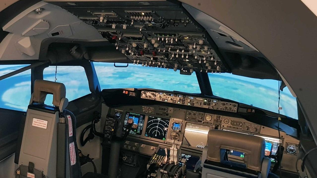 B737 or A320 Experience - Pro-Level - Aerospace Experience