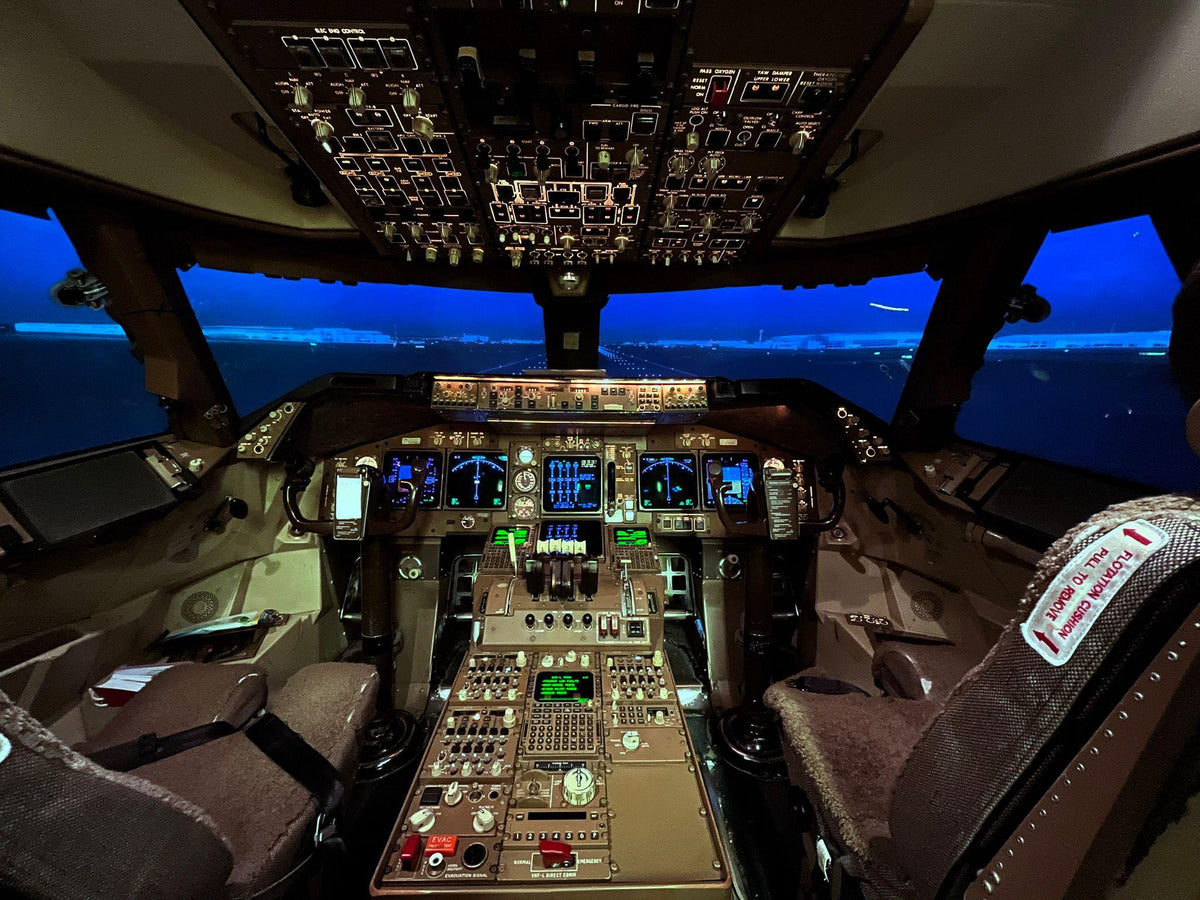747-400 Full Motion Sim Experience - Aerospace Experience