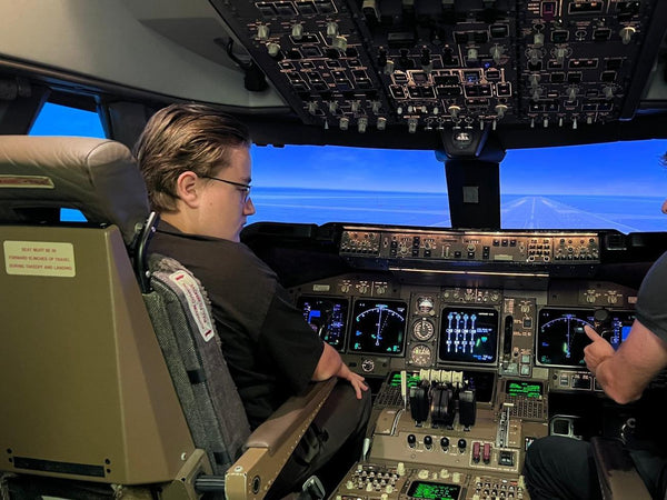 747-400 Full Motion Sim Experience - Aerospace Experience