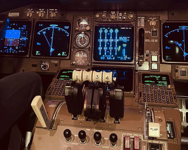 747-400 Full Motion Sim Experience - Aerospace Experience